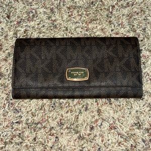 Michael Kors wallet
